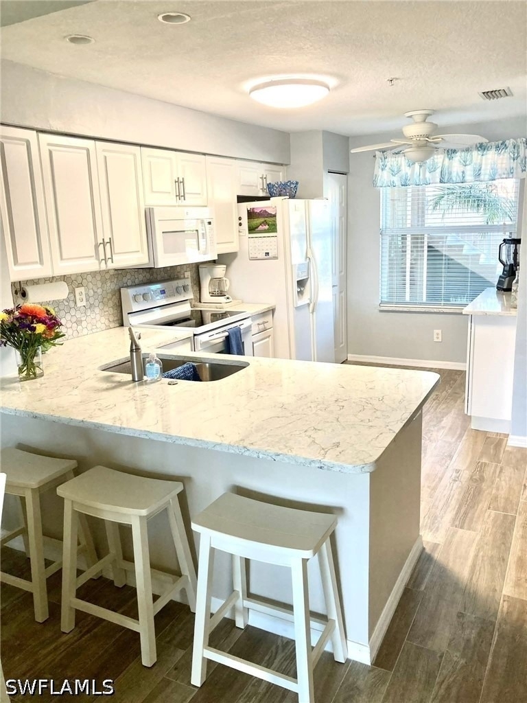 6750 Huntington Lakes Circle - Photo 0