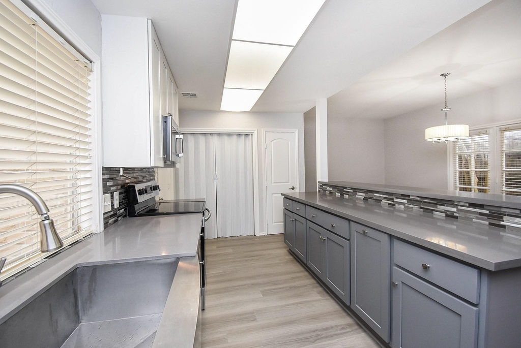 201 Vanderpool Lane - Photo 15