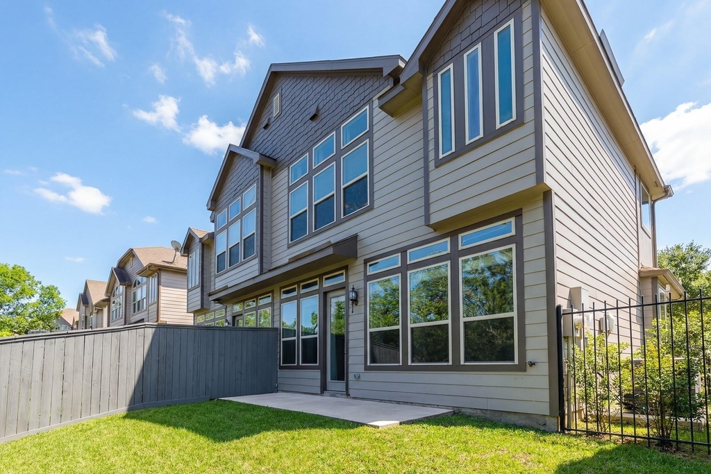 58 Aventura Place - Photo 2