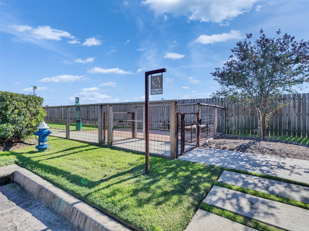 5702 Rucio Lane - Photo 28