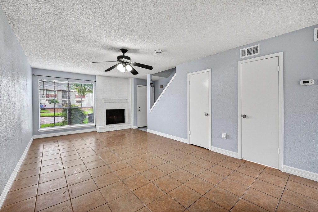 250 El Dorado Boulevard - Photo 7