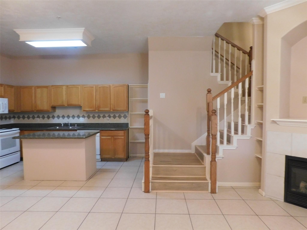 2710 Grants Lake Boulevard - Photo 5