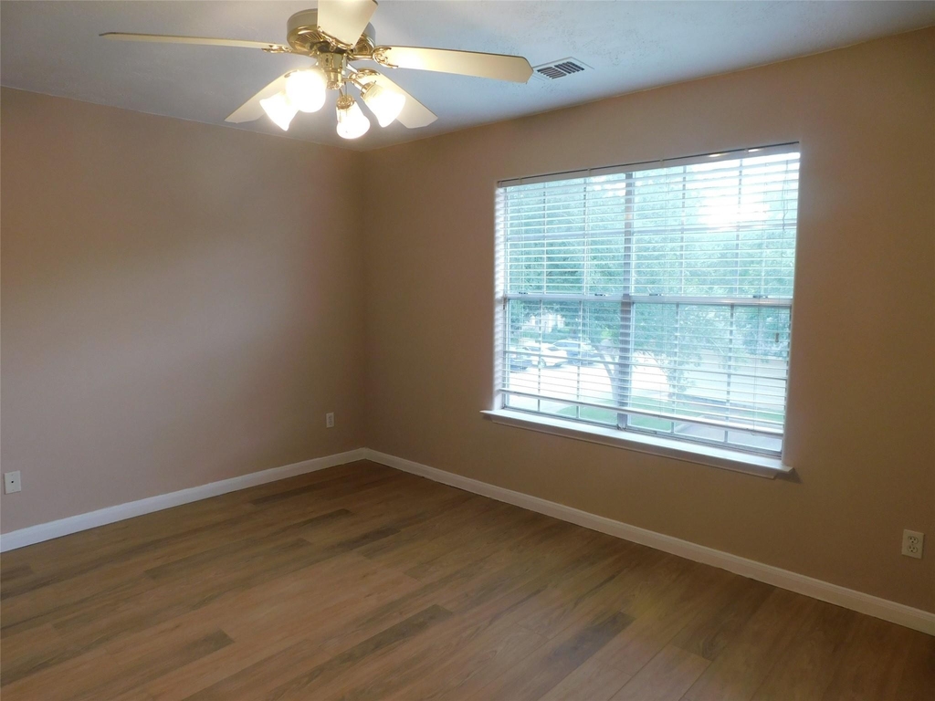 2710 Grants Lake Boulevard - Photo 15