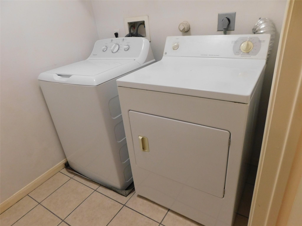 2710 Grants Lake Boulevard - Photo 25