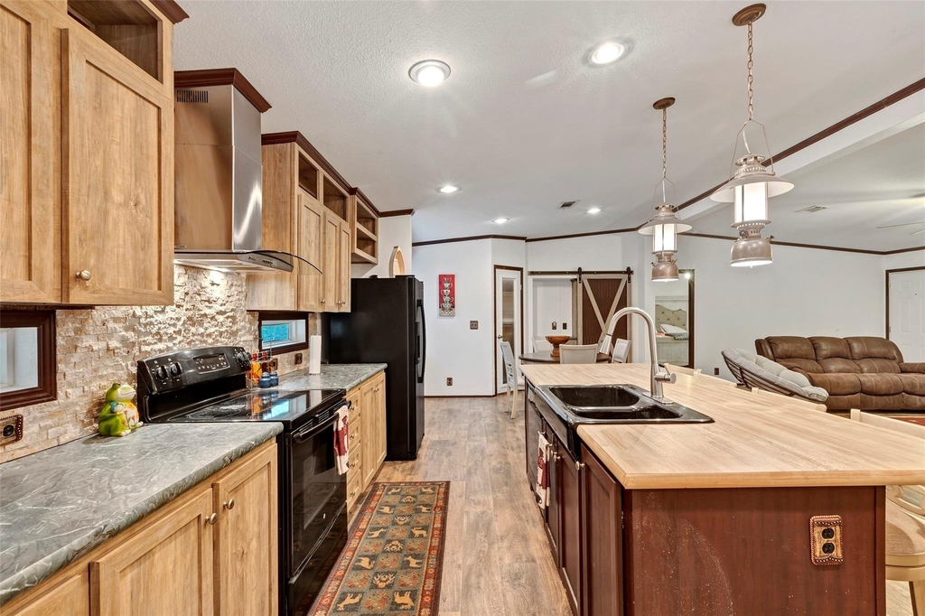 271 Shoreline Drive - Photo 10