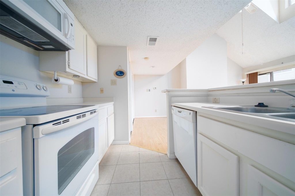 2300 Old Spanish Trail - Photo 11