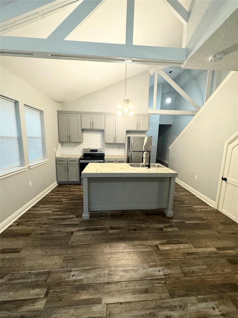 2310 12th Avenue - Photo 3