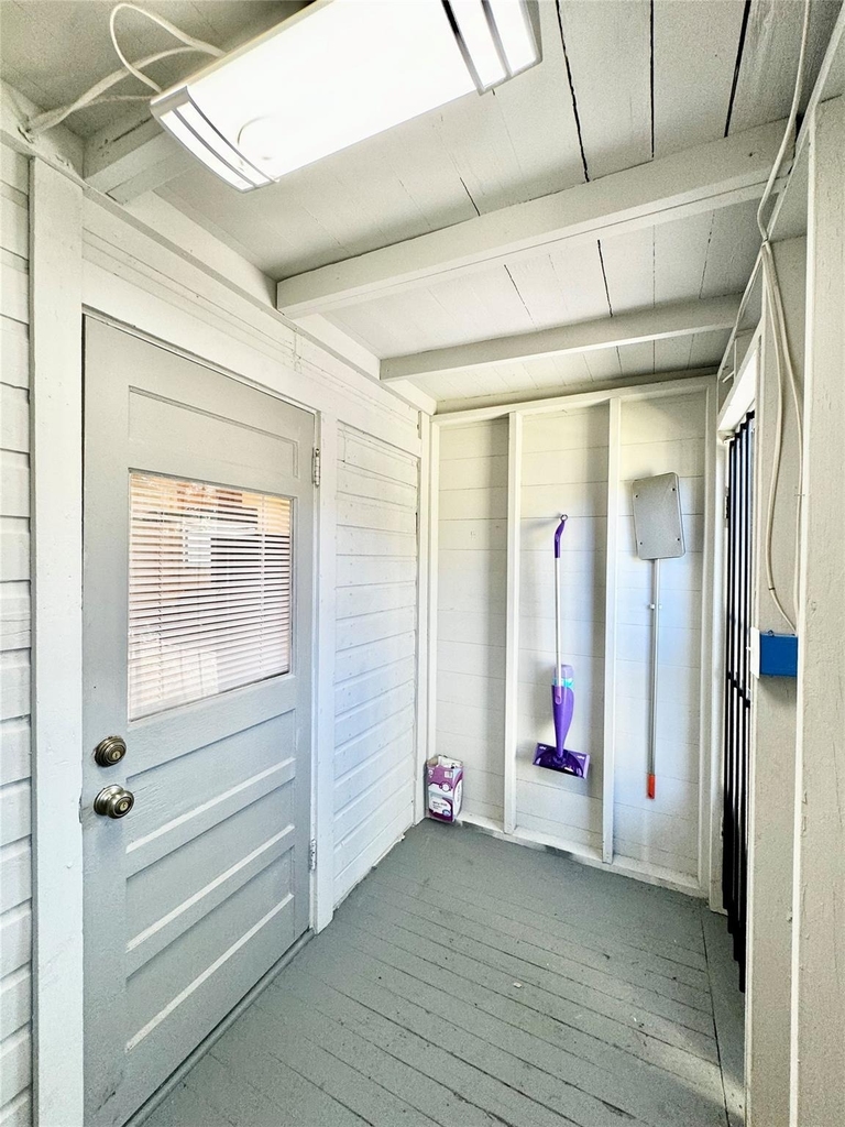1018 Dunbar Street - Photo 19