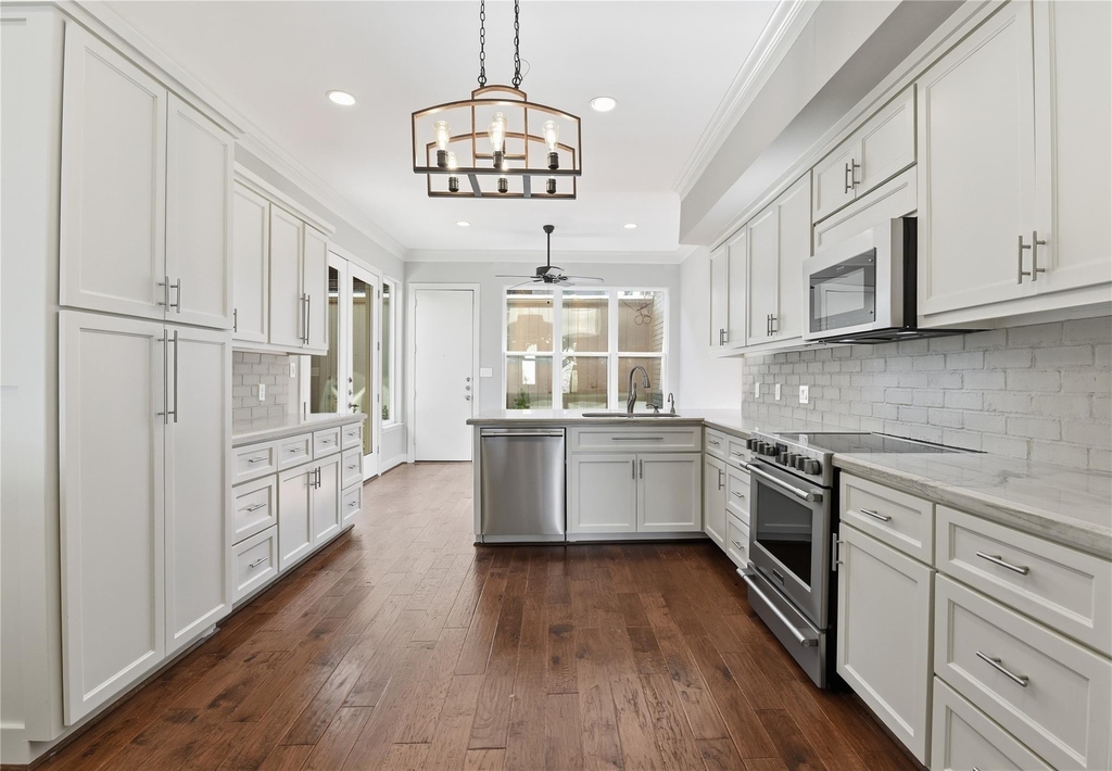 7535 Olympia Drive - Photo 16