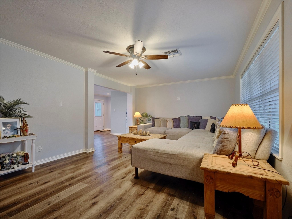 9326 Kostelnik Street - Photo 8