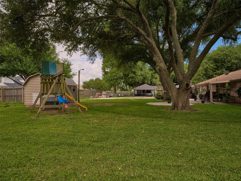 9326 Kostelnik Street - Photo 45