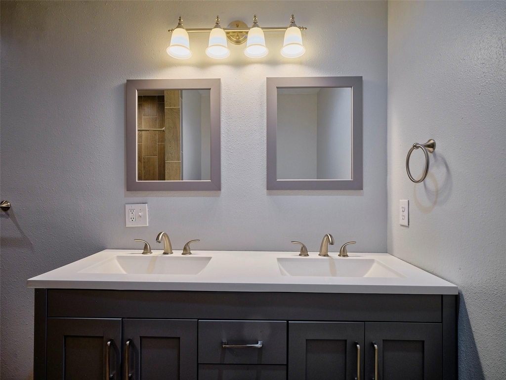 9326 Kostelnik Street - Photo 26