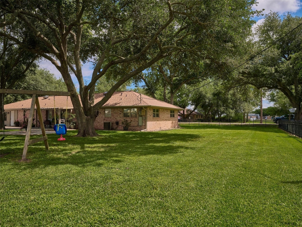 9326 Kostelnik Street - Photo 43