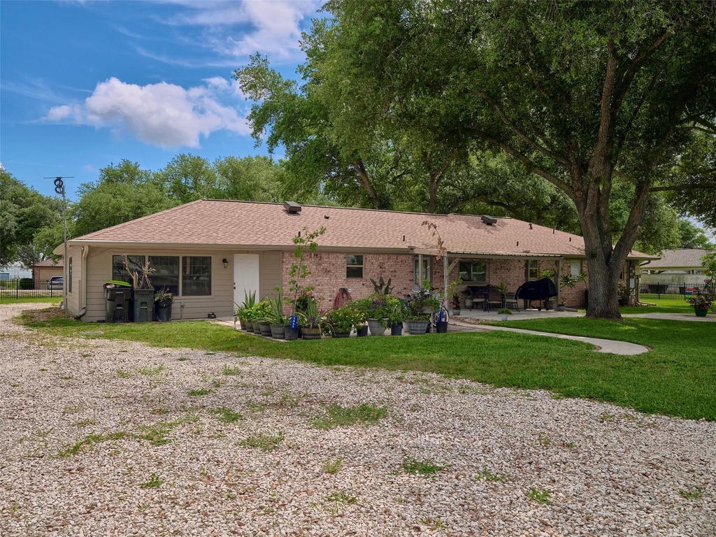 9326 Kostelnik Street - Photo 49