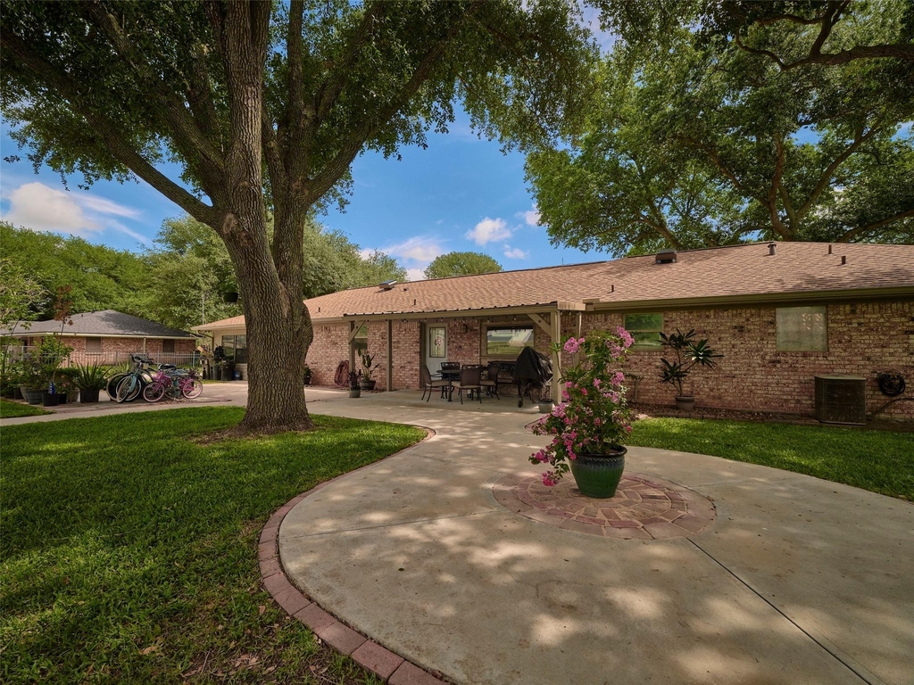 9326 Kostelnik Street - Photo 47