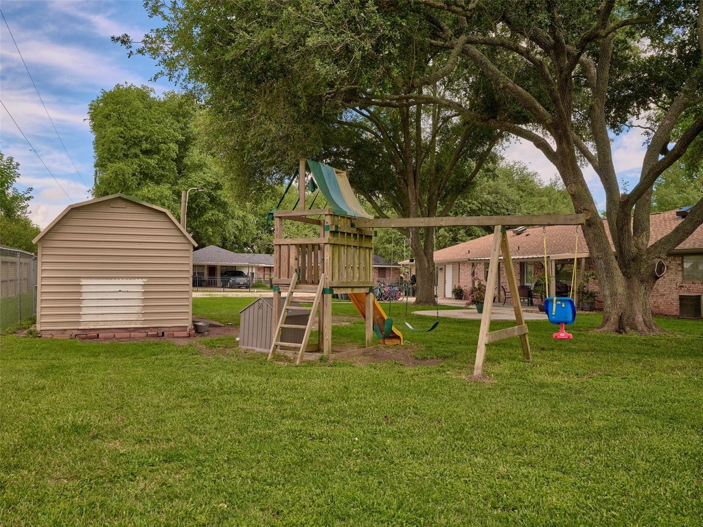 9326 Kostelnik Street - Photo 44