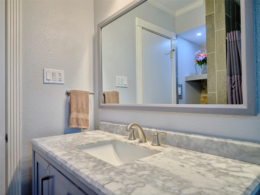9326 Kostelnik Street - Photo 36
