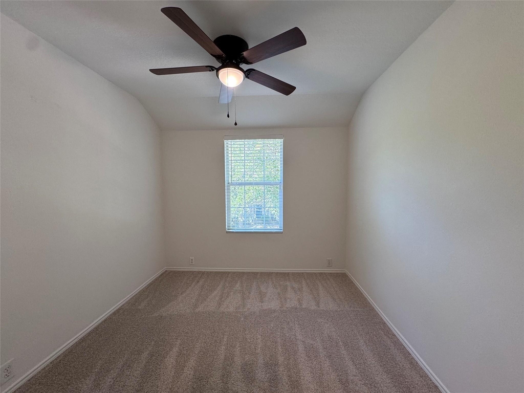 29726 Sullivan Oaks Drive - Photo 15