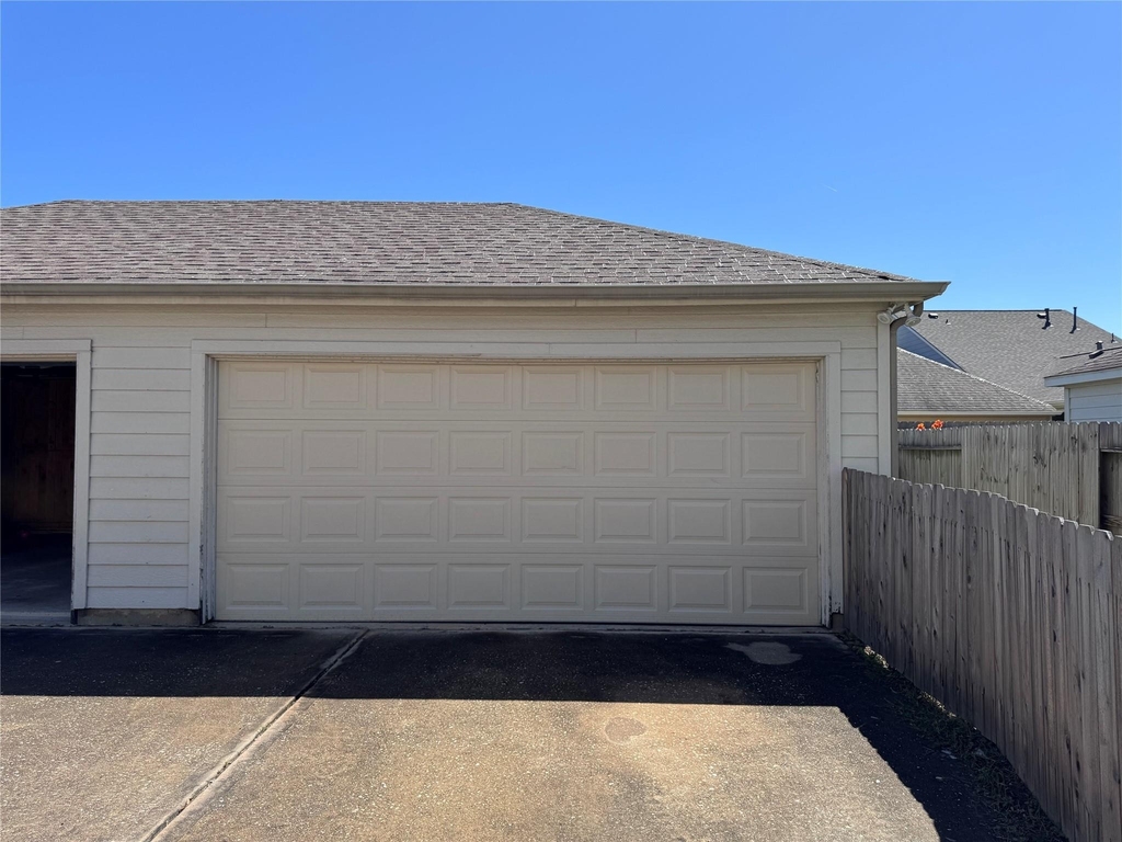 29726 Sullivan Oaks Drive - Photo 18