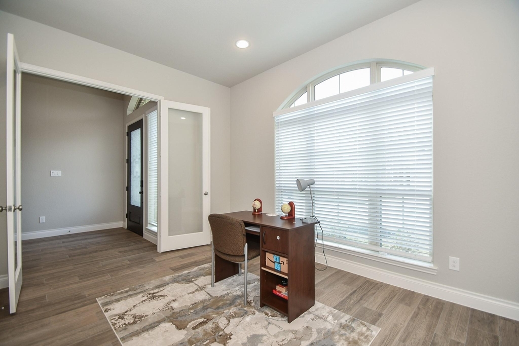 10131 Napier Drive - Photo 4