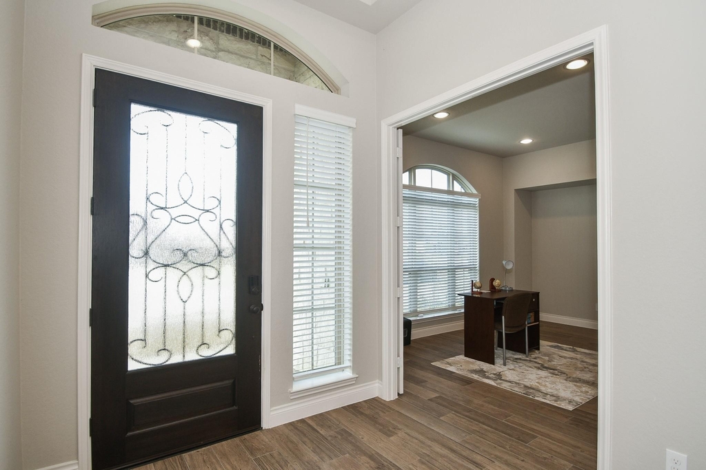10131 Napier Drive - Photo 3