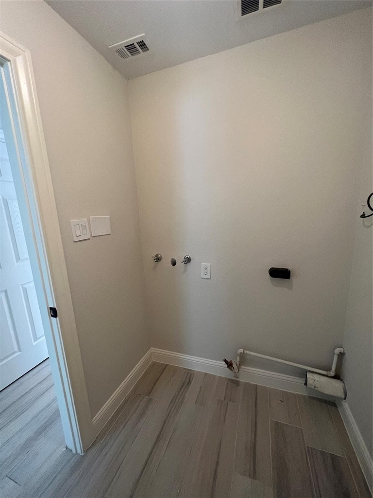 2714 Echo Street - Photo 7