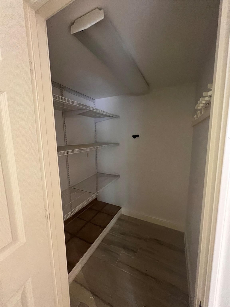 2714 Echo Street - Photo 6