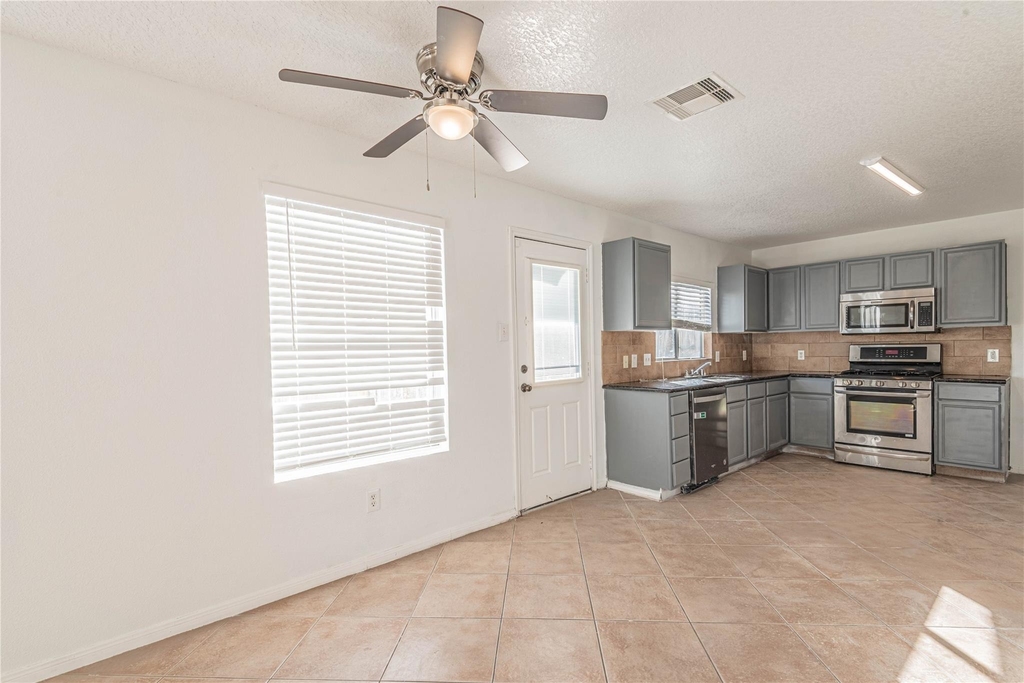 19507 Narcissus Brook Lane - Photo 6