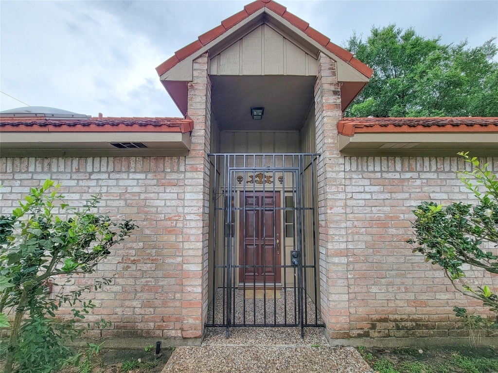 12800 Briar Forest Drive - Photo 5