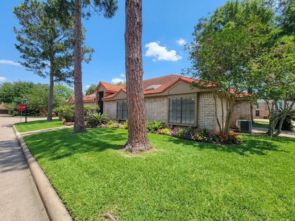 12800 Briar Forest Drive - Photo 40