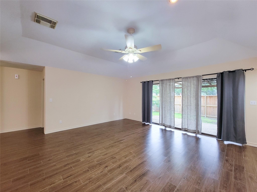 12800 Briar Forest Drive - Photo 8