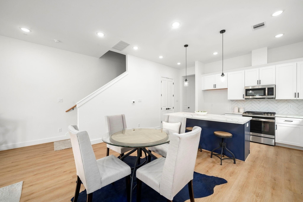 5516 Hardy Street - Photo 9