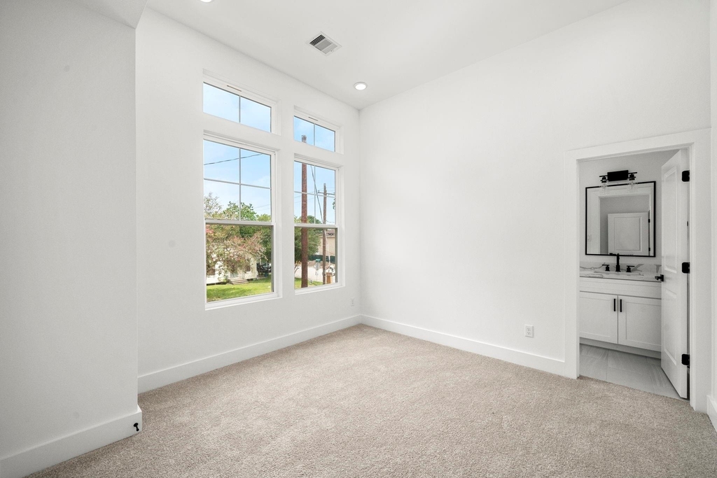5516 Hardy Street - Photo 22