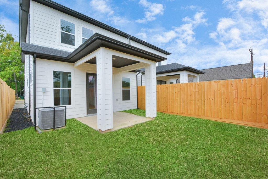 5516 Hardy Street - Photo 28