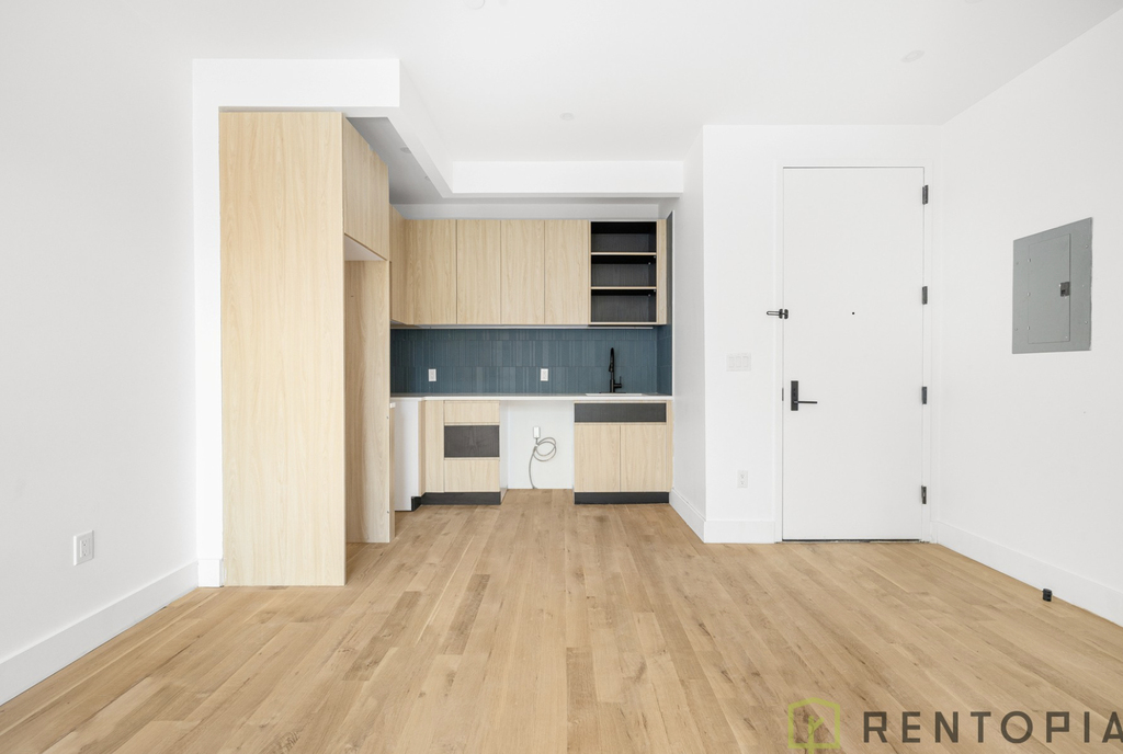 624 Metropolitan Avenue - Photo 7