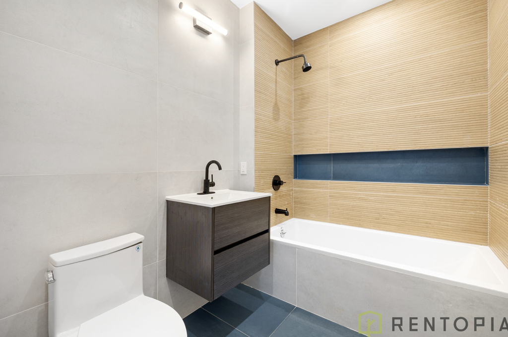 624 Metropolitan Avenue - Photo 10