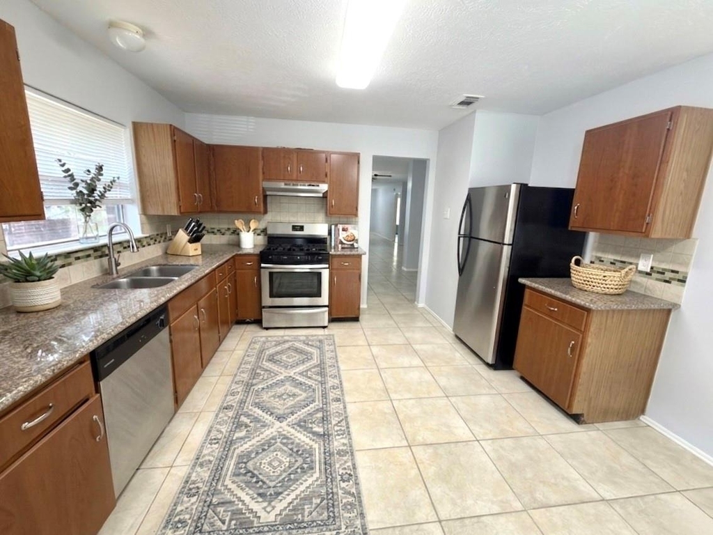 15518 Evergreen Grove Drive - Photo 7