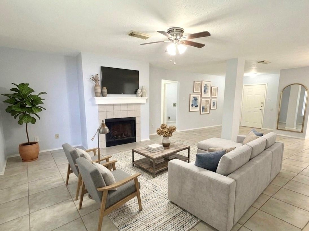 15518 Evergreen Grove Drive - Photo 1