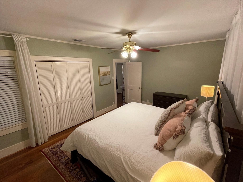 1604 Castle Court Street - Photo 13