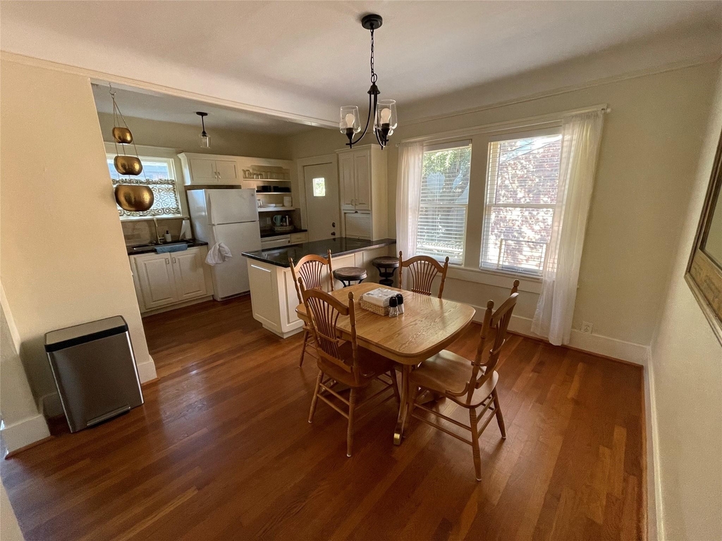 1604 Castle Court Street - Photo 7