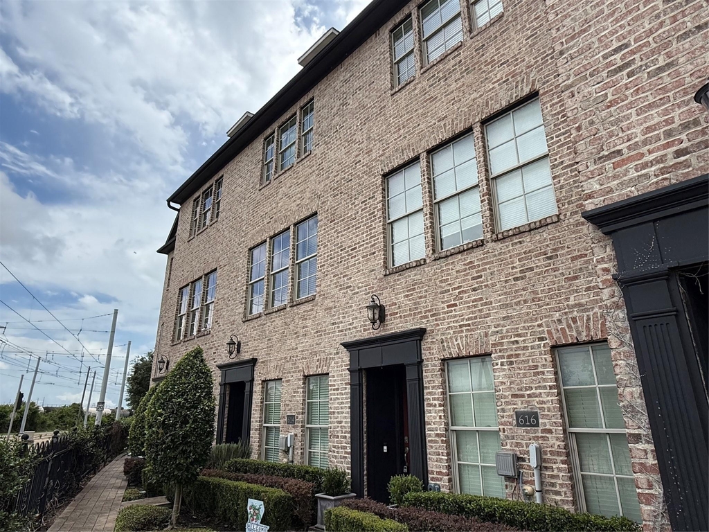 616 Delano Street - Photo 15