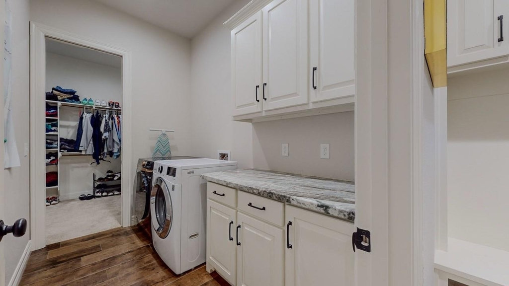 112 Pindo Palm Drive - Photo 16