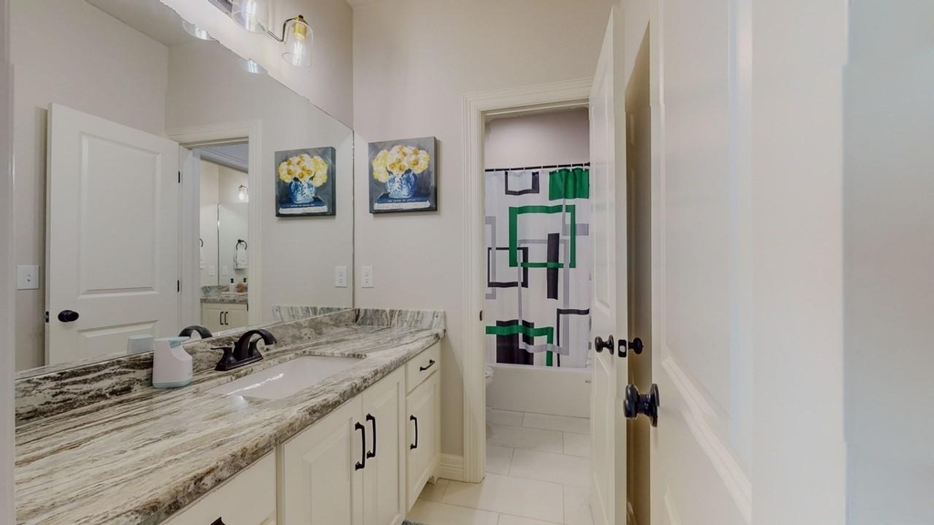112 Pindo Palm Drive - Photo 37