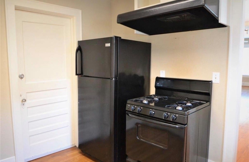 1505 Mcduffie Street - Photo 13