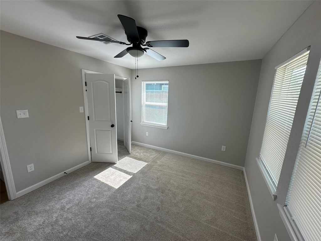 1041 Evanston Street - Photo 5