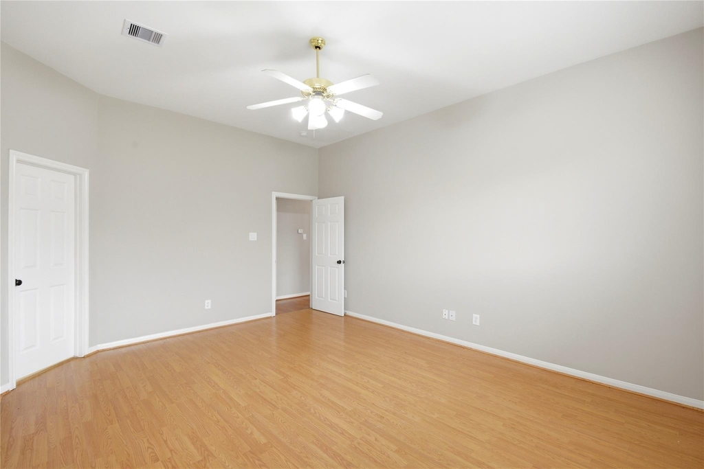 3924 Highland Vale Court - Photo 13