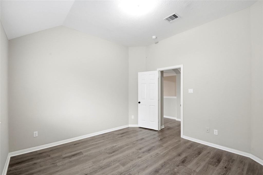 3924 Highland Vale Court - Photo 7