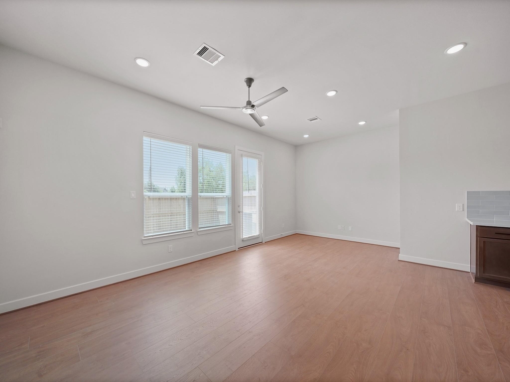 1518 Colonial Gorge Drive - Photo 10