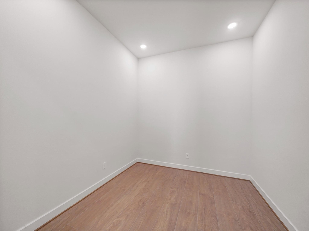 1518 Colonial Gorge Drive - Photo 4