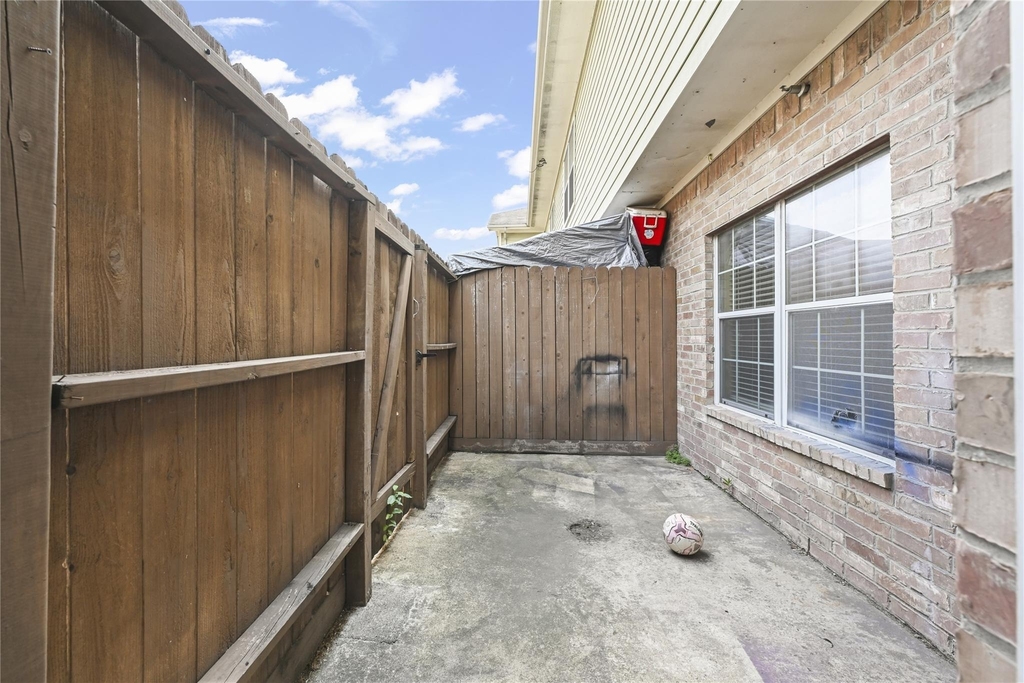 1520 Sherwood Forest Street - Photo 36